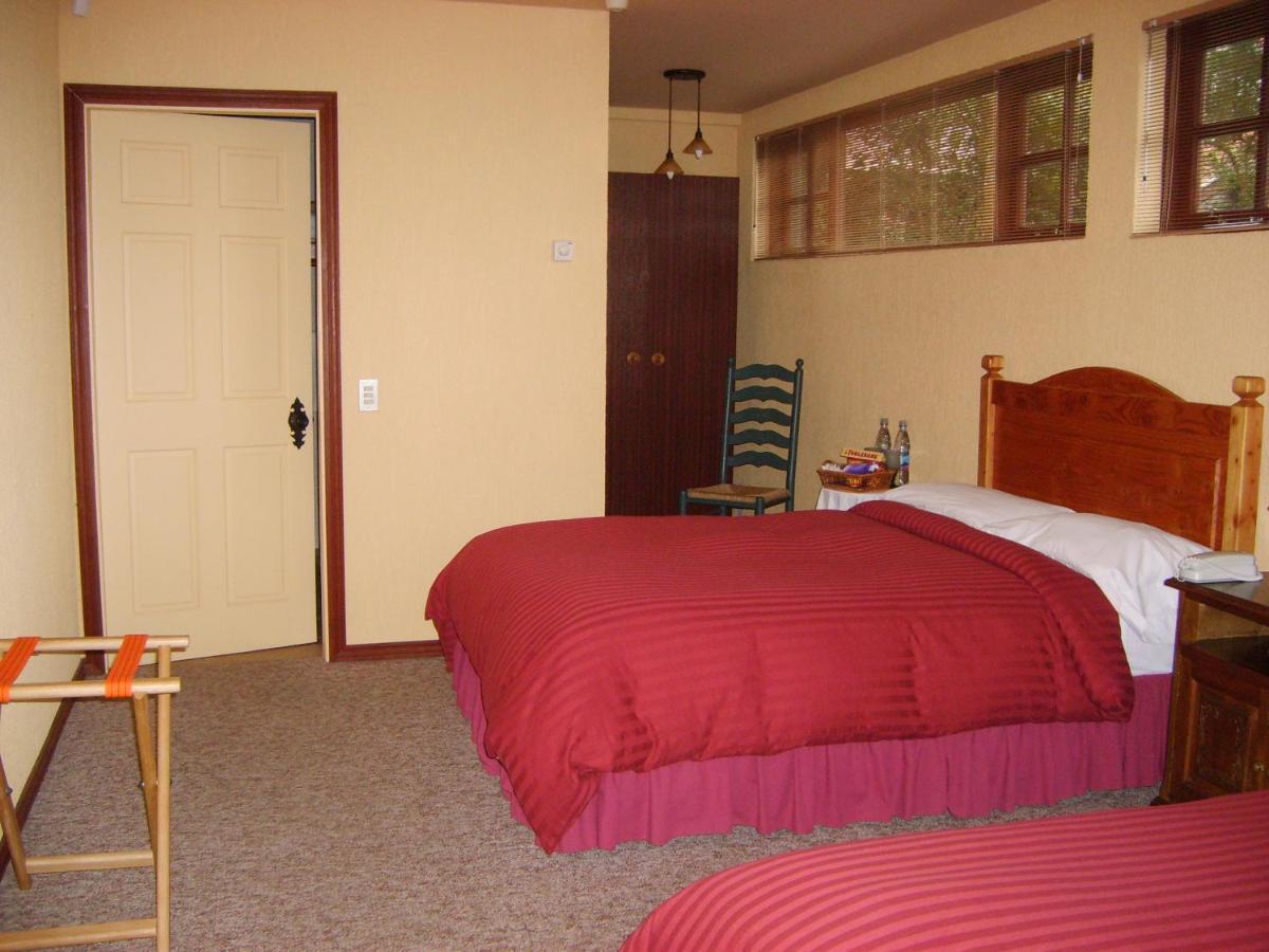 Yan Kee Way Lodge Bungalow Puerto Varas Eksteriør bilde