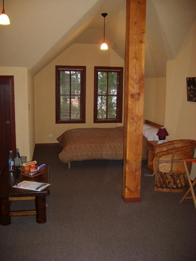 Yan Kee Way Lodge Bungalow Puerto Varas Eksteriør bilde