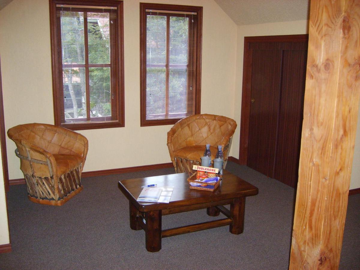 Yan Kee Way Lodge Bungalow Puerto Varas Eksteriør bilde